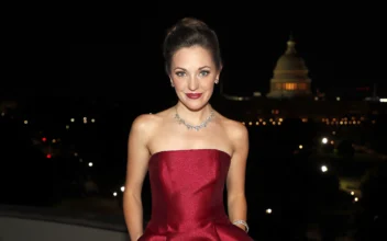 Actress Laura Osnes on Faith, Overcoming Cancel Culture, and Setting Roots in Tennessee