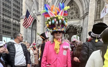 NYC Easter Bonnet Paraders Ponder April 2 Presidential Primaries