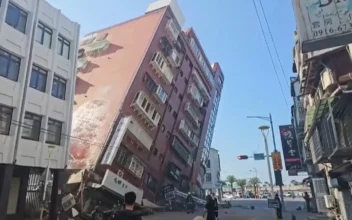 9 Killed, Over 1,000 Injured After Massive 7.4 Earthquake Shakes Taiwan, Damages Buildings