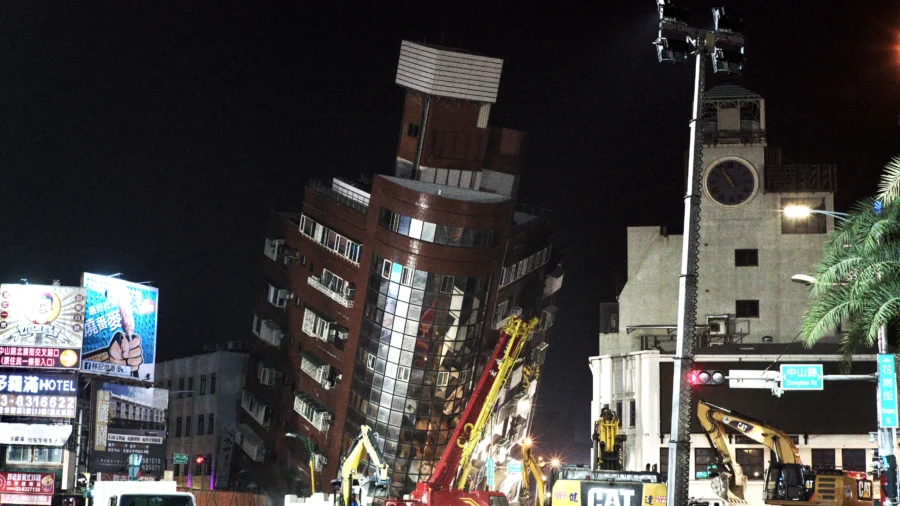 Latest Rescue Operations at Taiwan Earthquake Building Collapse