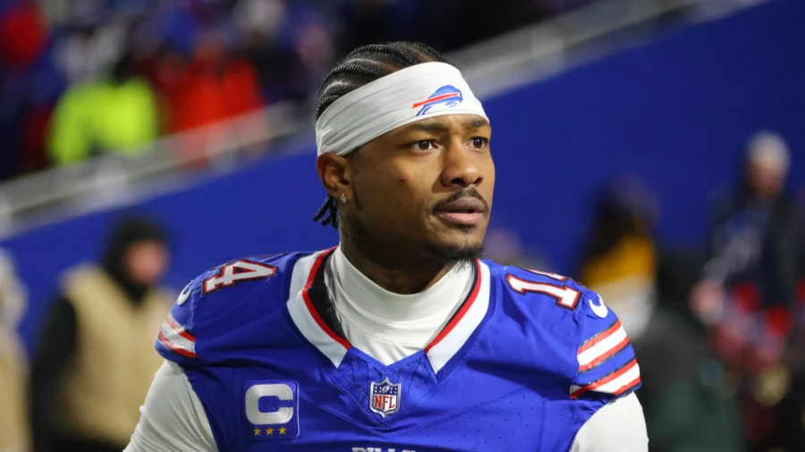 Buffalo Trades Pro Bowl Receiver Stefon Diggs to Houston