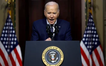 Biden Warns Xi to Not Interfere With US Election