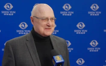 Canadian Radio Host Mesmerized by Shen Yun’s Artistry