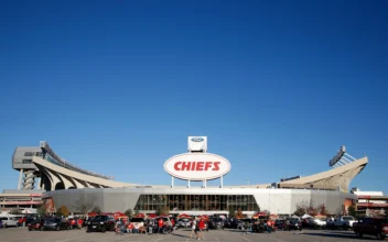 Dallas Mayor Invites Kansas City Chiefs to Come Back ‘Home’ after Voters Reject Stadium Renovations