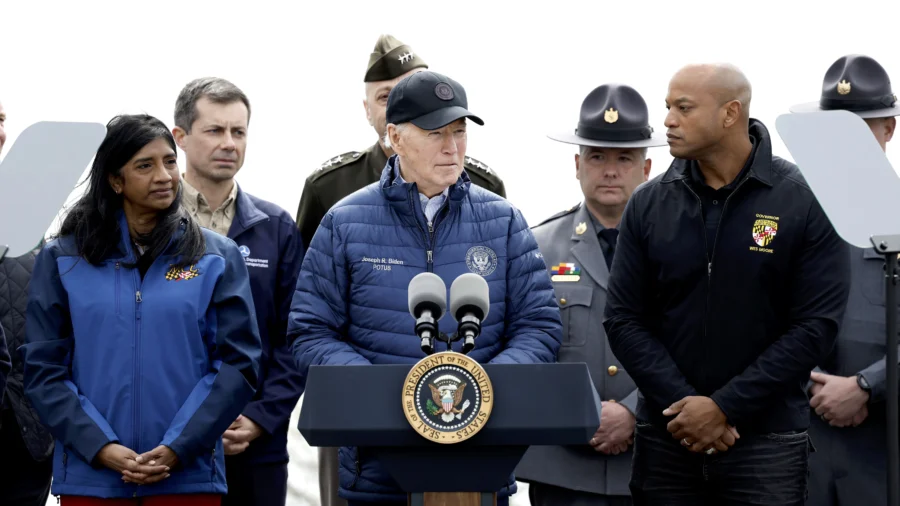 Biden Surveys Collapsed Baltimore Bridge, Urges Congress to Act