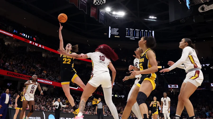 South Carolina Tops Iowa for Women's NCAA Title, Finishing Season at 38-0