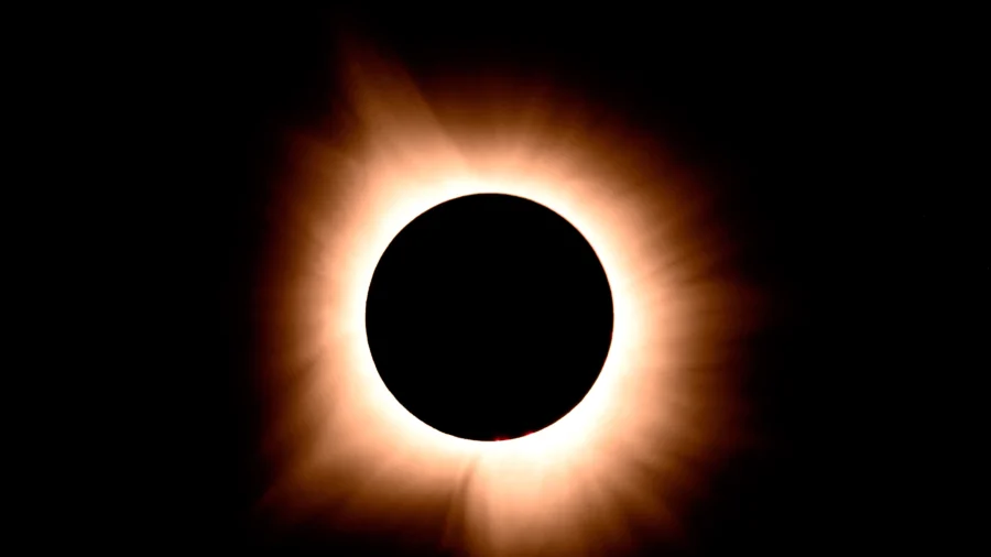 Total Solar Eclipse Darkens Sky Over Parts of Central and North America