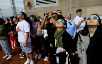 Huge Crowds Await a Total Solar Eclipse in North America