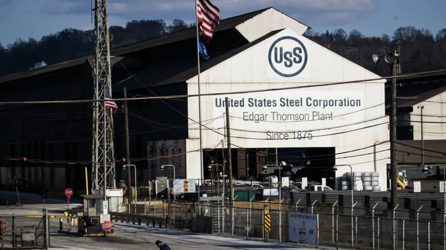 US Steel Shareholders Approve Nippon Buyout Despite Biden Opposition