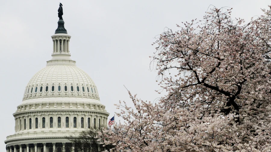 Ukraine, Israel Aid Bill Clears Procedural Hurdle in House With Democrat Help
