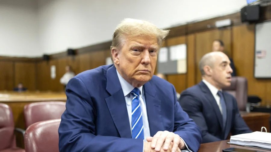 Jury Questioning Resumes on Day 2 of Trump 'Hush-Money' Trial