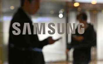 Samsung Beats Apple to Become No. 1 Cell Phone Maker