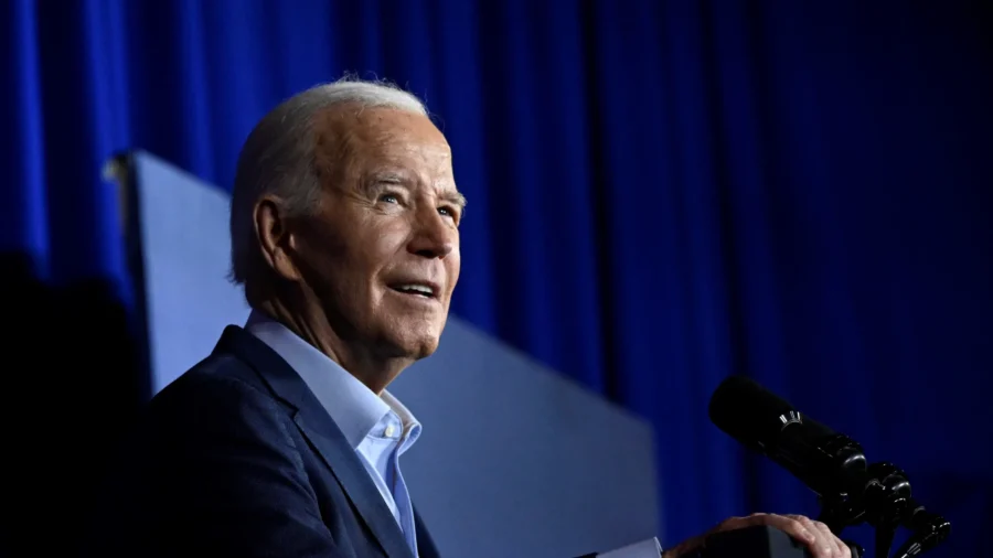 Biden Pushes Tax Hikes, Attacks Trump in Hometown of Scranton