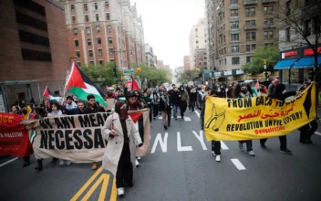 Over 100 People Arrested During Pro-Palestinian Protest at Columbia University