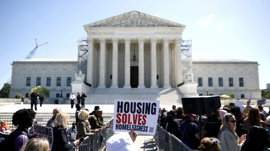Supreme Court Seems Sympathetic to City Trying to Ban Homeless Camps
