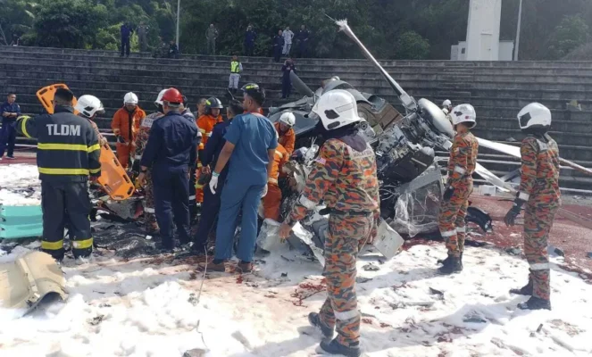 2 Malaysian Military Helicopters Collide and Crash While Training, Killing All 10 Crew