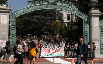 Pro-Palestinian Encampments Occupy UC Berkeley