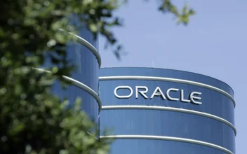 The Oracle Corp. headquarters in Redwood City, Calif., on June 26, 2007. (Paul Sakuma/AP Photo)