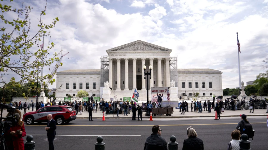 Supreme Court Seems Open to Allowing Some Presidential Immunity, May Delay Trump Trial