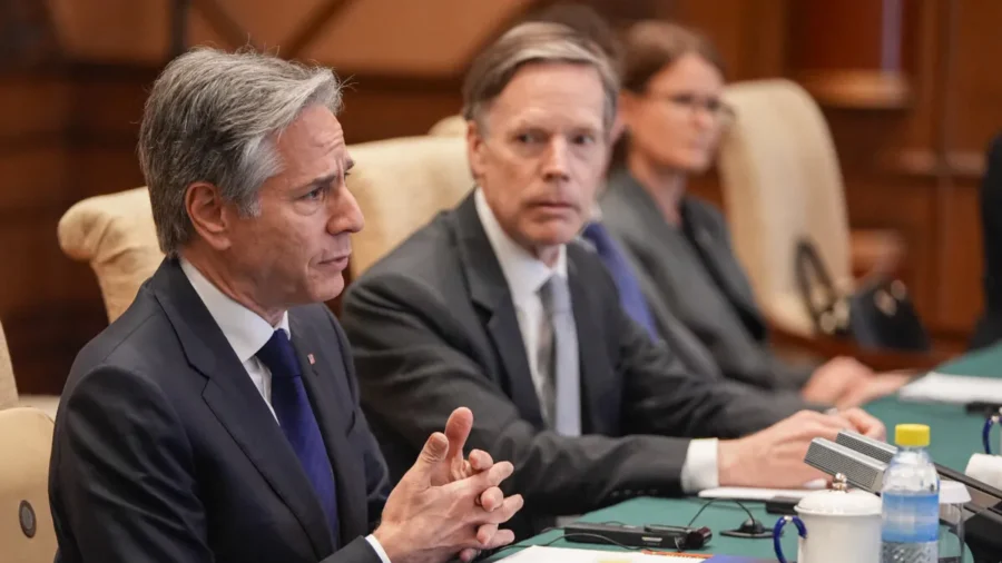 Blinken Meets CCP Leader Xi, Questions China’s Support for Russia’s War