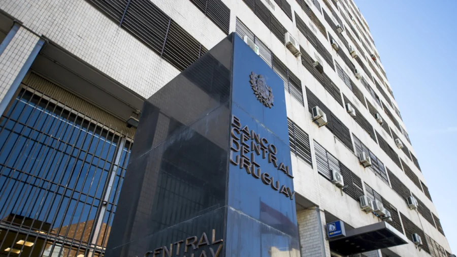 Risk of Long-Term Hyperinflation Looms in Europe: Expert