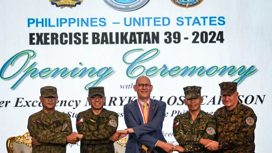 US, France, Philippines Launch Maritime Drill
