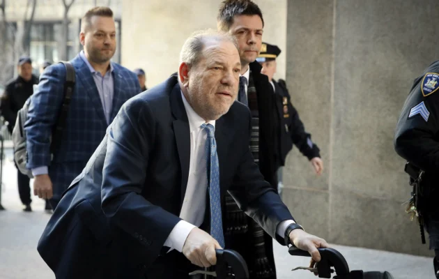 Harvey Weinstein arrives at a Manhattan courthouse as jury deliberations continue in his rape trial in New York, on Feb. 24, 2020. (John Minchillo/AP Photo)