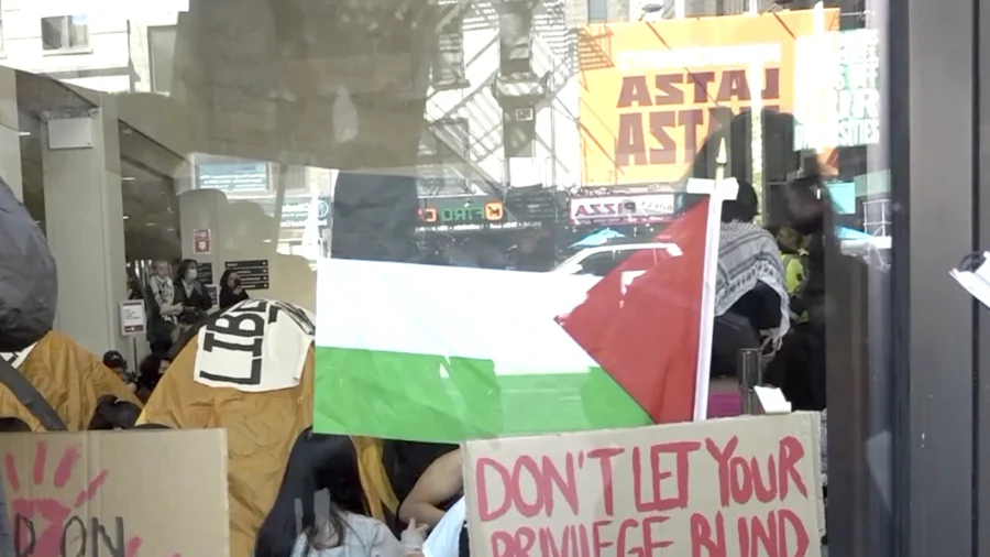 Anti-Israel Students Occupy Fashion Museum in New York