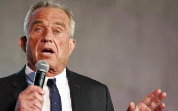 RFK Jr.’s Supporters Include Disenfranchised Voters, Medical Freedom Seekers