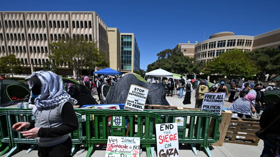 How Universities Should Deal With Anti-Israel Protests: Expert