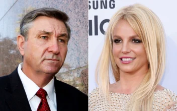 Jamie Spears (L), father of singer Britney Spears, leaves the Stanley Mosk Courthouse in Los Angeles on Oct. 24, 2012, and Britney Spears arrives at the Billboard Music Awards in Las Vegas on May 17, 2015. (AP Photo)