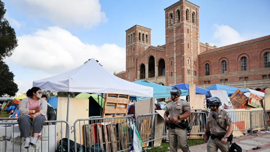 Students Continue Pro-Palestinian Protests at UCLA