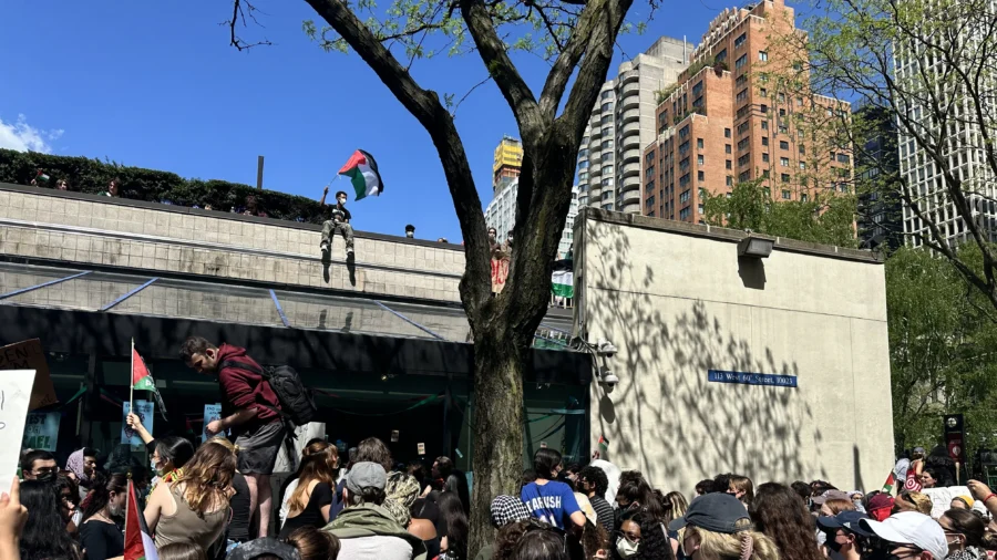 Pro-Palestinian Encampment Moves From Columbia University to Fordham University