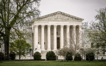The Supreme Court in Washington on April 2, 2024. (Madalina Vasiliu/The Epoch Times)