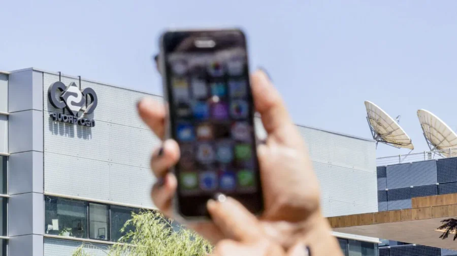 Apple Working to Fix iPhone Alarm Malfunction