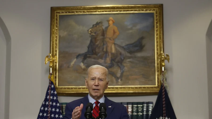 Biden Bypassing Congressional Immigration Limits: Fellow, Center for Immigration Studies