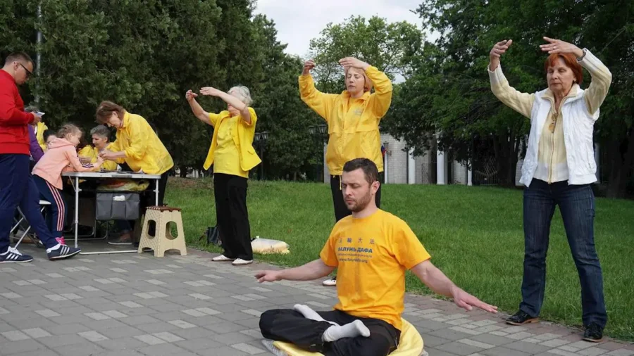 Targeting Falun Gong Allows Russia to 'Get in the Good Graces' of the CCP: Falun Dafa Information Center