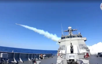 US, Philippines Blow Up Ship in Military Drills