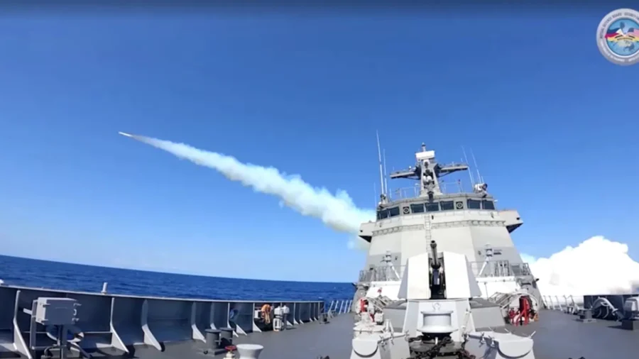US, Philippines Blow Up Ship in Military Drills