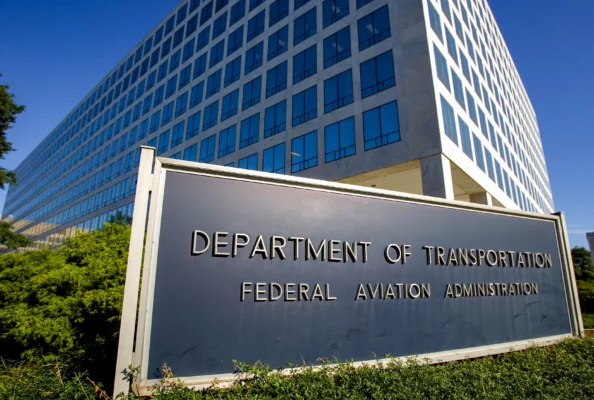 Virginia Senators Vote to Delay FAA Extension If No Vote on Reagan Flights