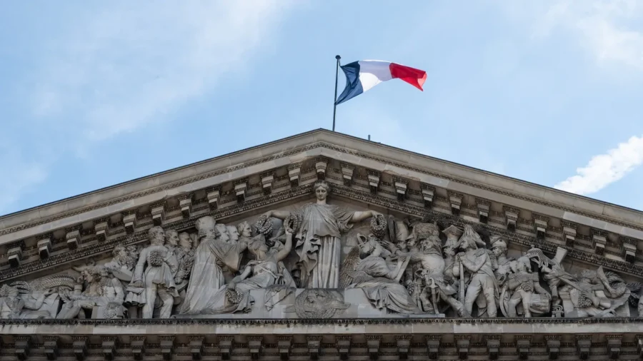 Rain and Cold: CCP Leader's Relations With France