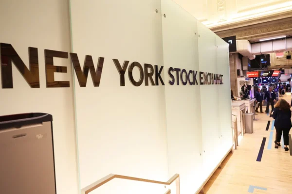 Chinese EV Maker Zeekr Makes NYSE Debut
