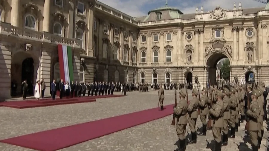CCP Leader Visits Hungary to Expand Investments