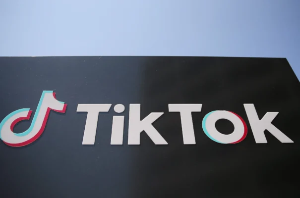 TikTok Designed to Encourage ‘Doom Scrolling’: Social Media Commentator