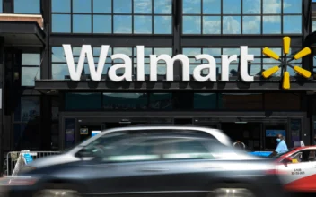 Walmart to Slash Hundreds of Coporate Jobs, Ask Employees to Relocate