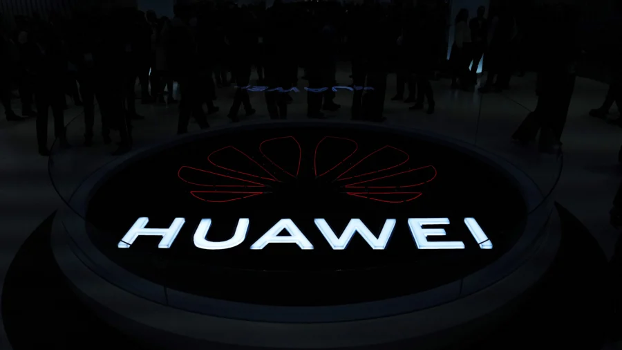 Huawei Revamps Stores, Signals Showdown With Apple