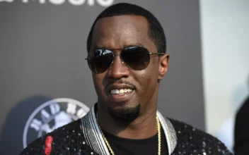 Video Appears to Show Sean &#8216;Diddy&#8217; Combs Beating Singer Cassie in Hotel Hallway in 2016