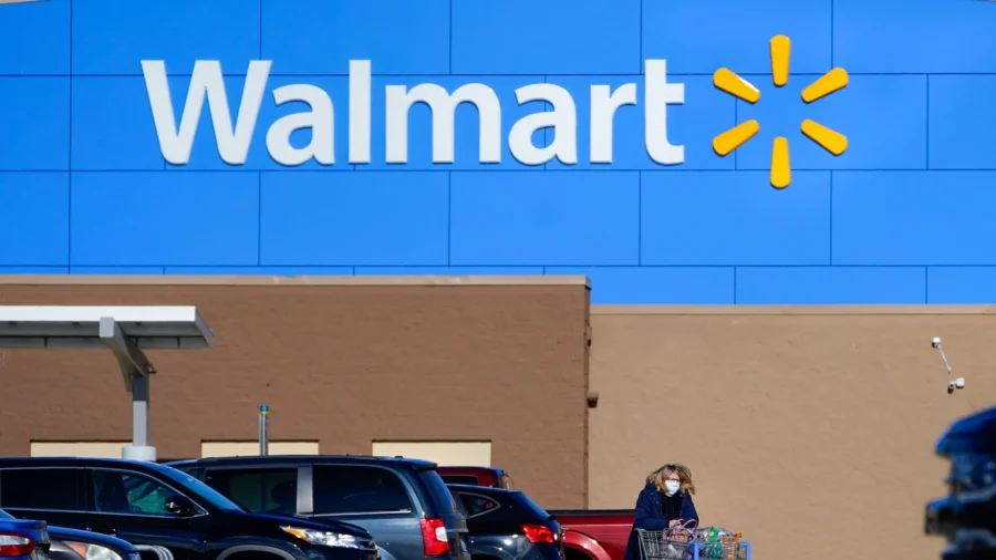 High-Income Shoppers Flocking to Walmart Amid Economic Inflation