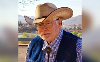 Arizona Rancher Considers Moving After Murder Trial on Border