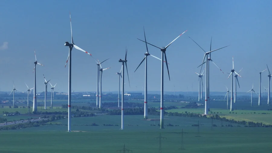 ‘Wind Energy Industry Is Experiencing a Considerable Stock Market Collapse’: Expert